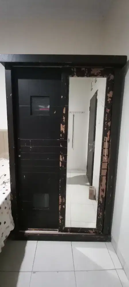 Lemari Pakaian Baju  Kayu minimalis