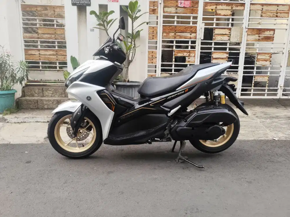 Yamaha aerox abs xonected 2024 km low 13xxx