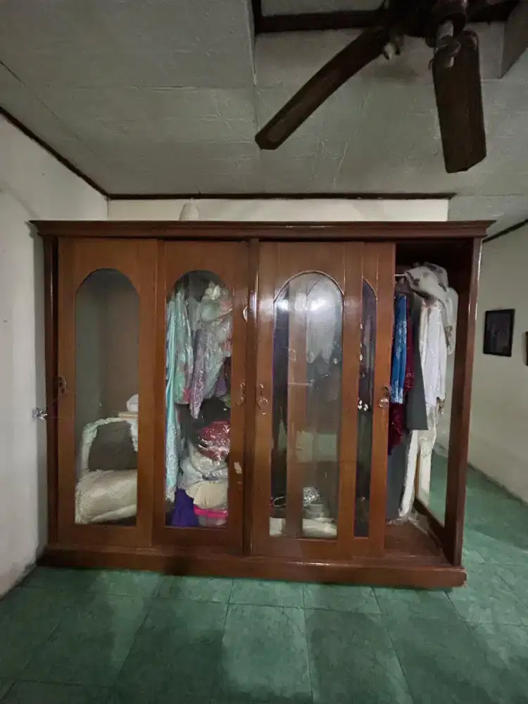 Lemari kayu jati second