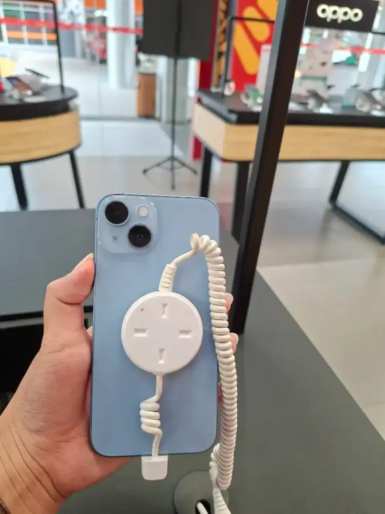 iPhone 14 // 128GB // Blue