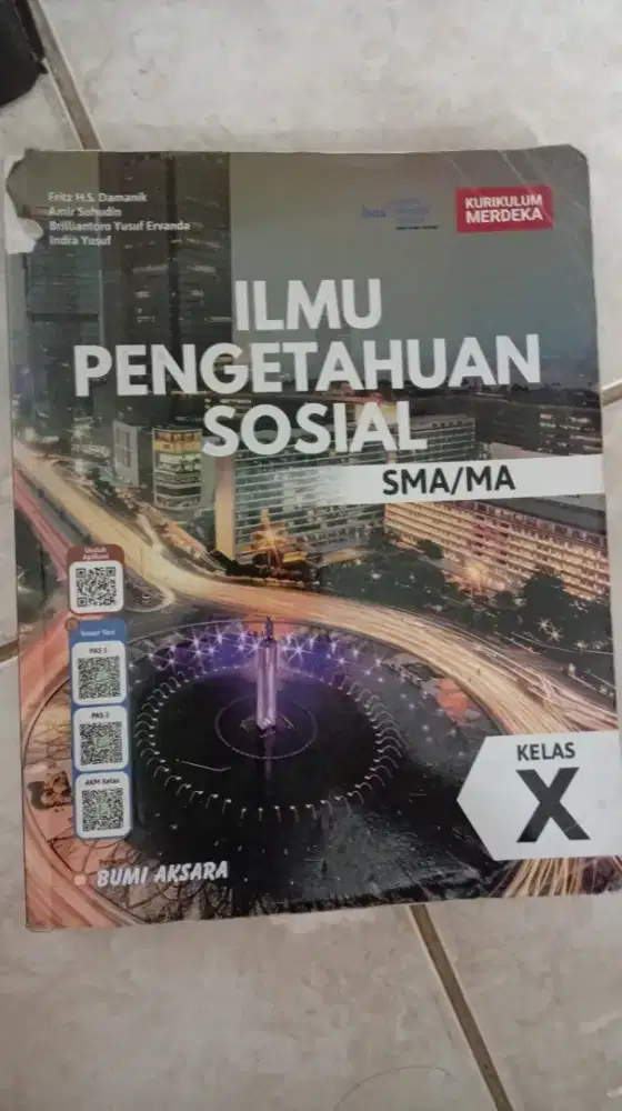 Buku ips kelas 10 kurikulum merdeka bumi aksara smart
