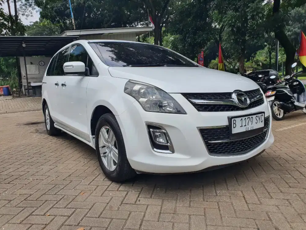 RARE ITEM! MAZDA8 2.0 AT 2012