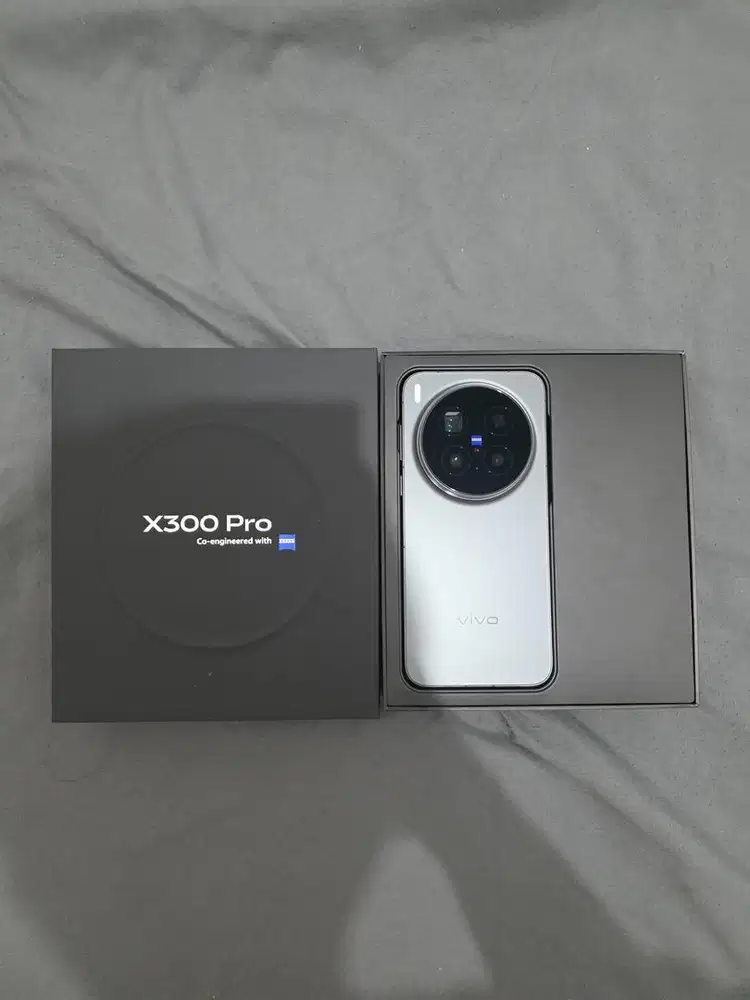 Vivo X300 Pro 16/512gb resmi Januari 2027