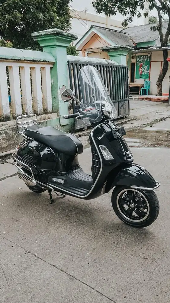FOR SALE VESPA GTS 150 4V I-GET ABS 2019