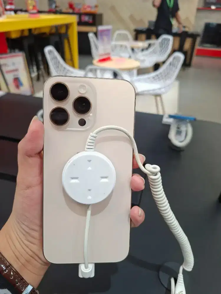 iPhone 16ProMax // 256GB