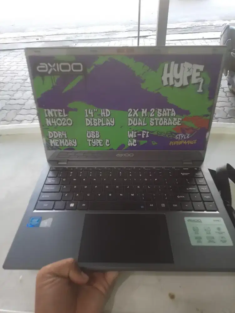 JUAL CEPAT LAPTOP BARU BUKA DARI KARDUS TIBA BUTUH UANG MINAT WA