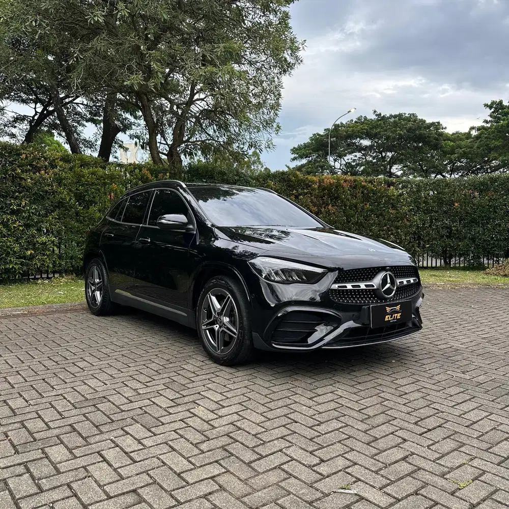 Mercedes Benz GLA 200 AMG 2024