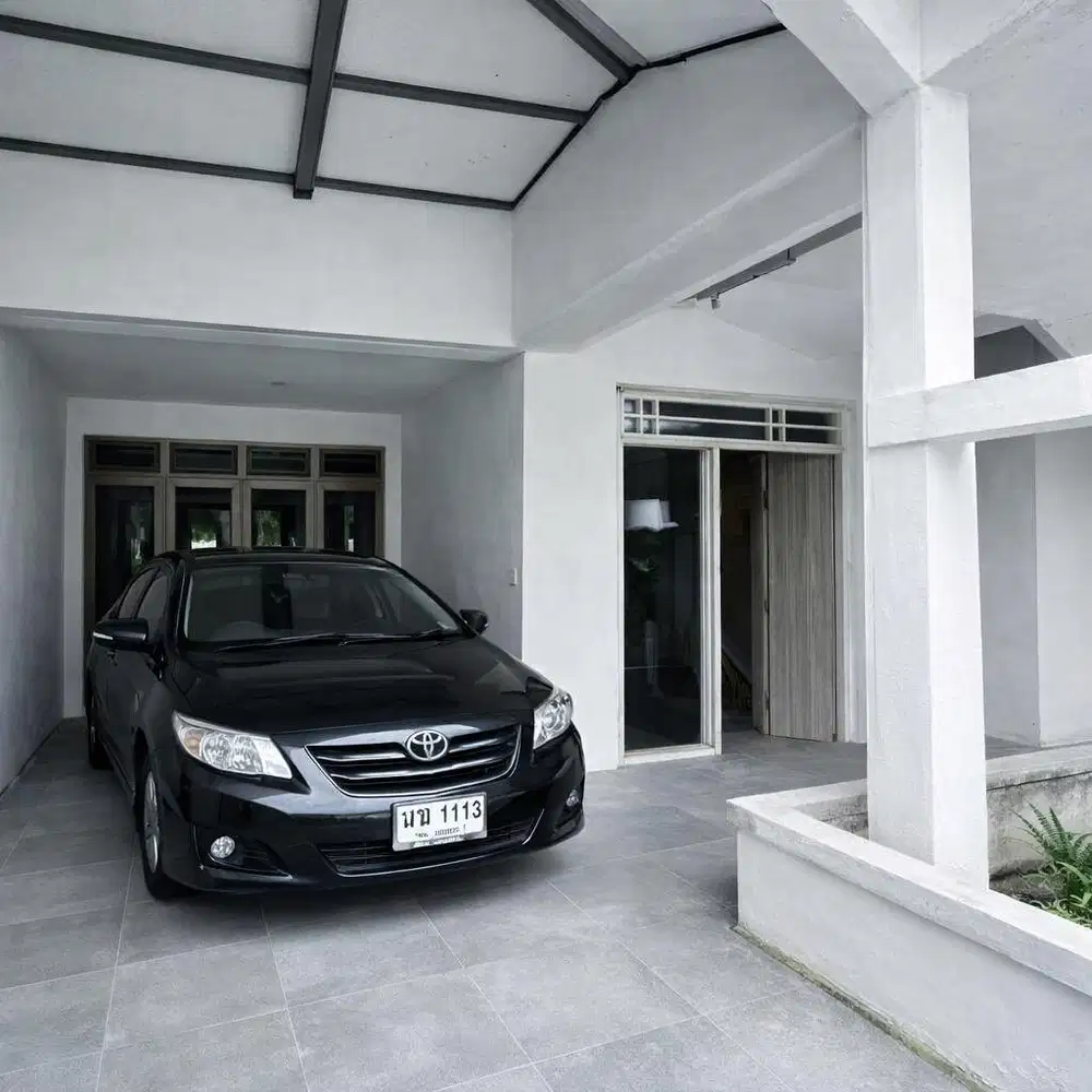 RUMAH 2 LANTAI AKSES MASUK MOBIL