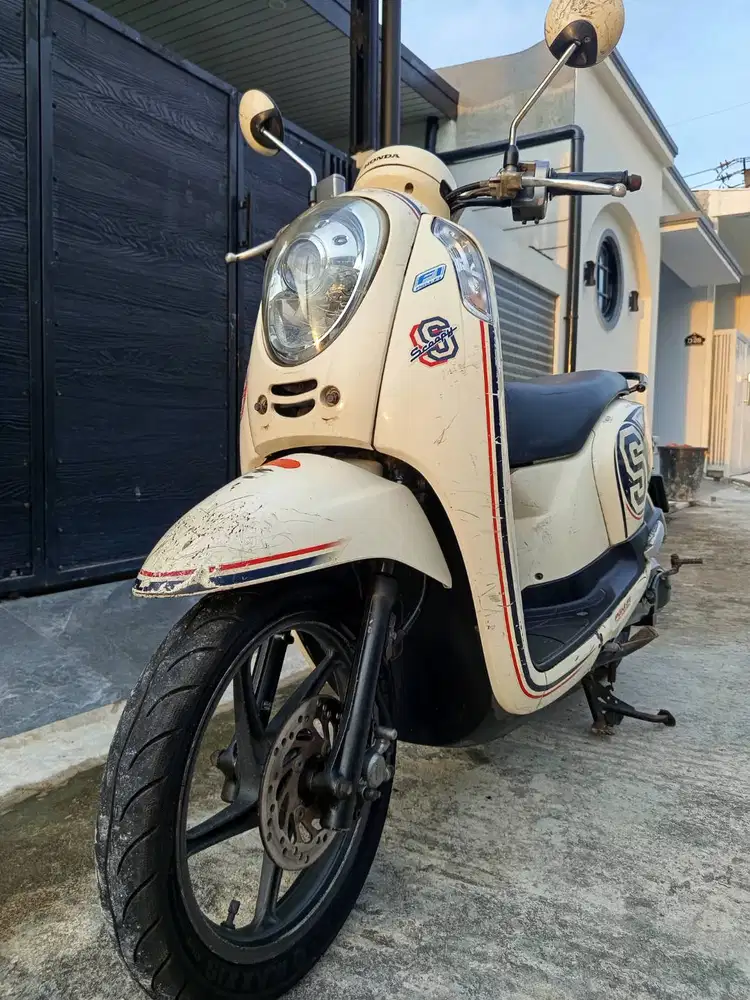 Honda Scoopy injeksi 2015