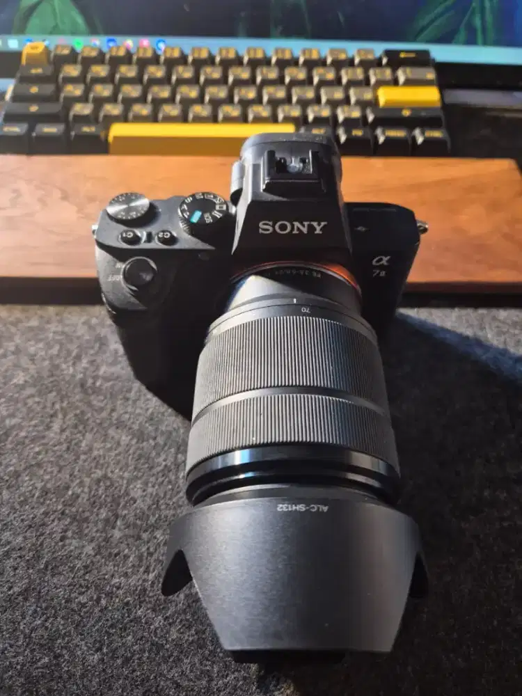 Sony Alpha A7,box lengkap,2 baterai