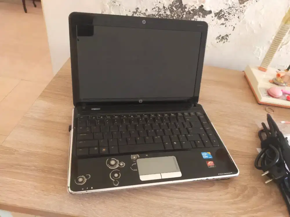 LAPTOP HP PAVILION dv3 SERIES (BISA NEGO)