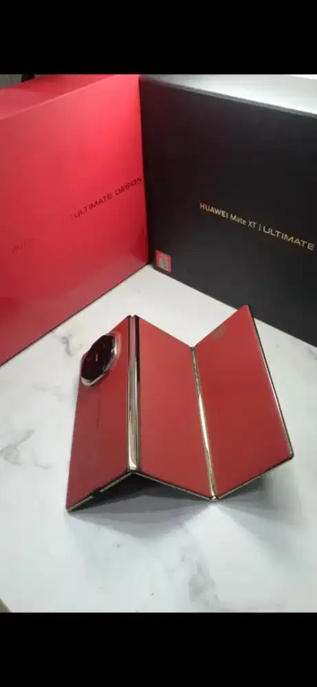 Huawei Mate XT Ultimate Design 16/1tb
