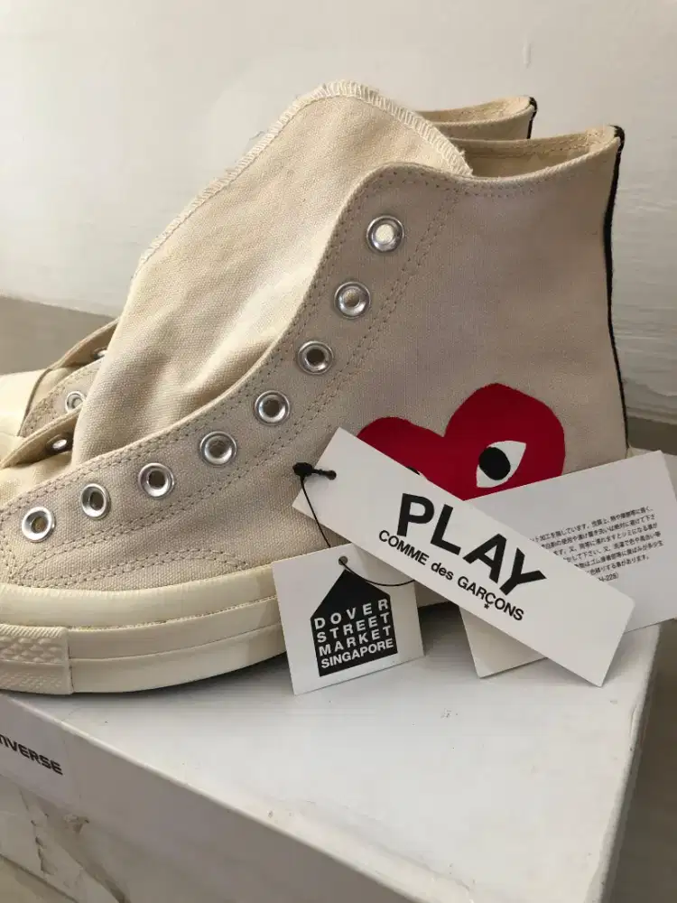 Converse x PLAY Comme des Garçons Chuck 70
nike adidas vans