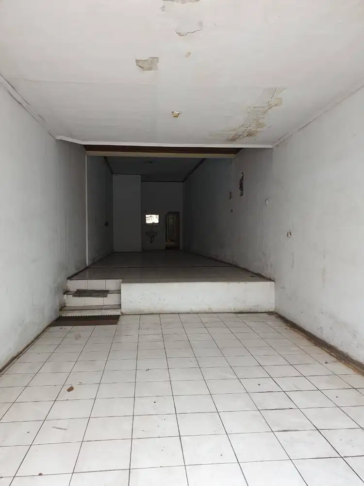 DIJUAL RUKO di Jl. Moh. Toha, Pasar Baru, Karawaci, kota Tangerang