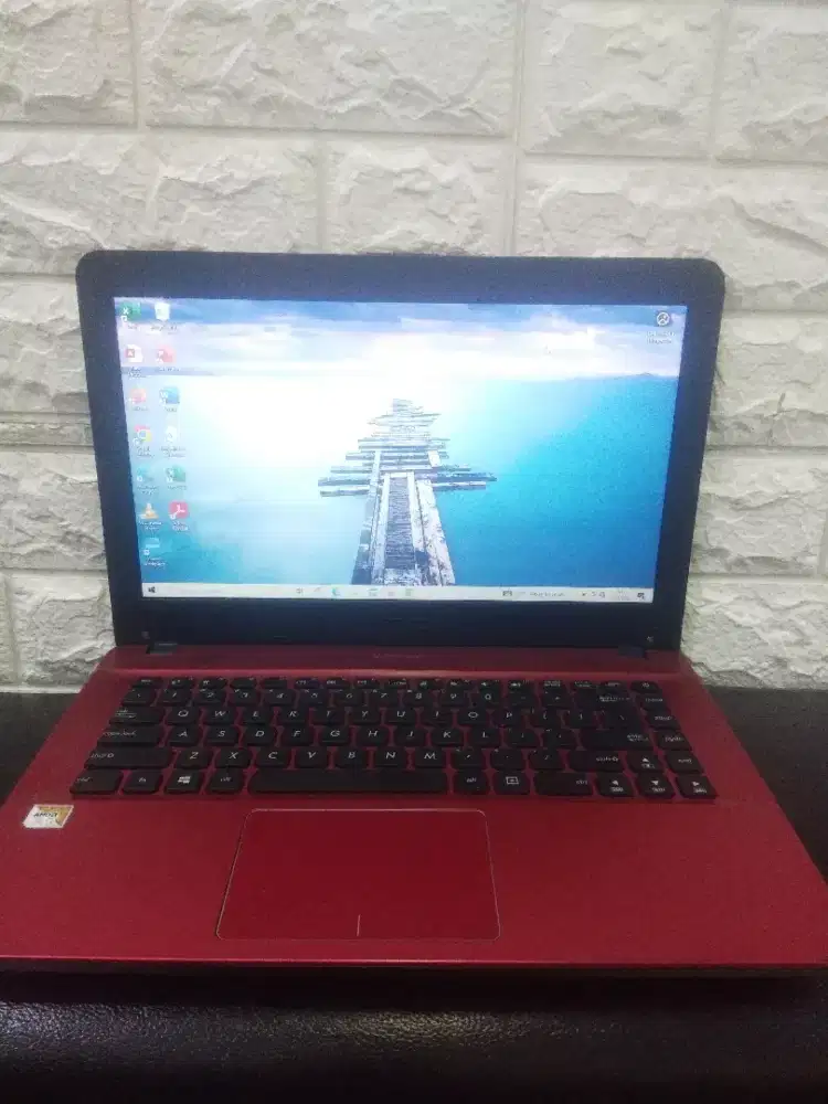 jual ASUS X441B AmdA9Gen9 8gb/128gb