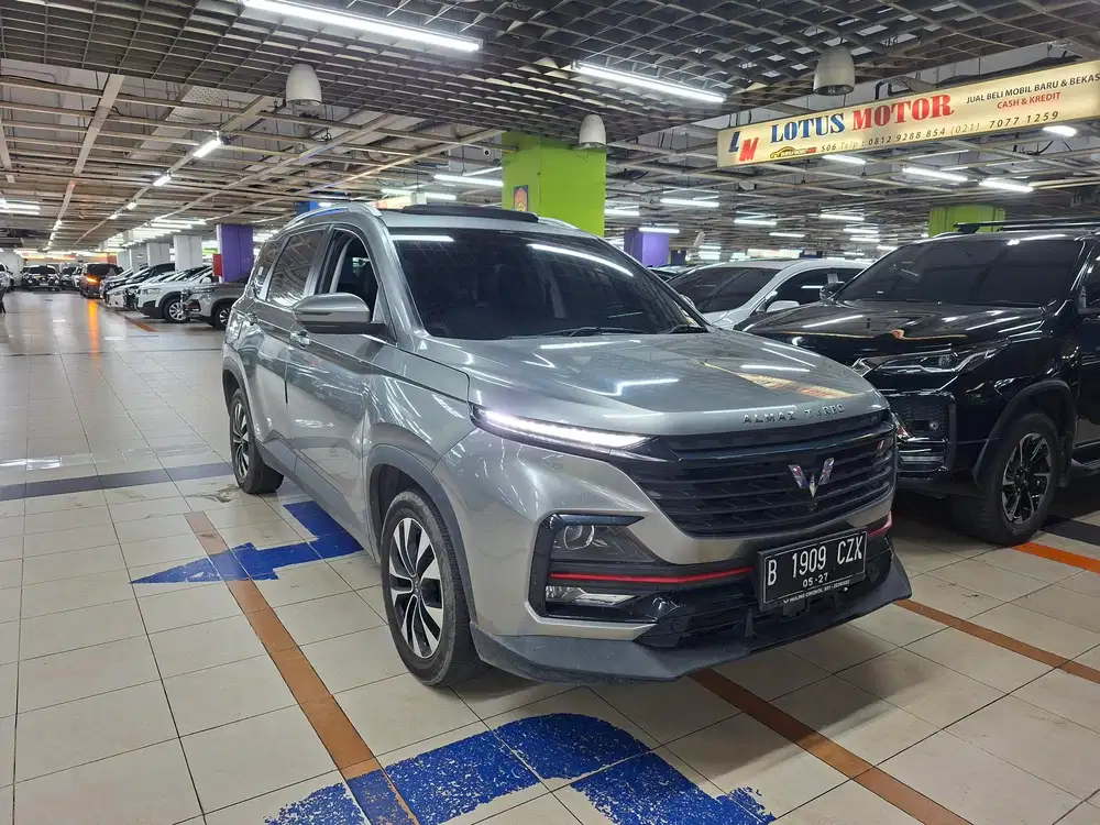 Wuling Almaz Rs 7 seater 2022 tangan 1