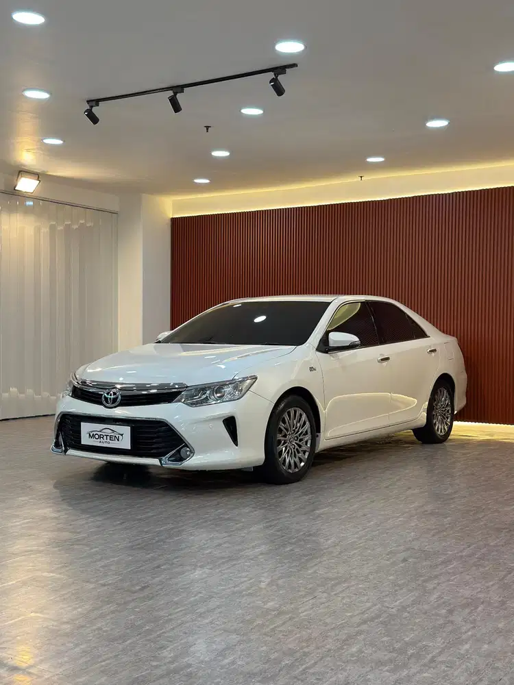 Toyota Camry V 2.5 At