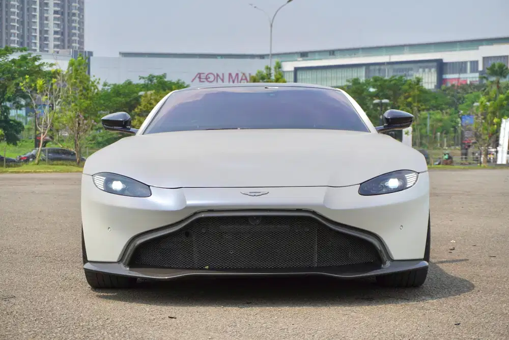 Aston Martin V8
Vantage Coupe 2019