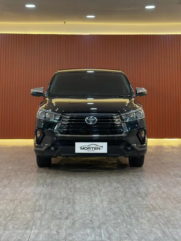 Innova Venturer 2.4 2022 odo 30 ribuan