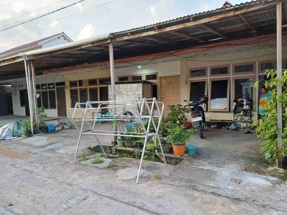 dijual rumah dekat kota di jl. sungai raya dalam