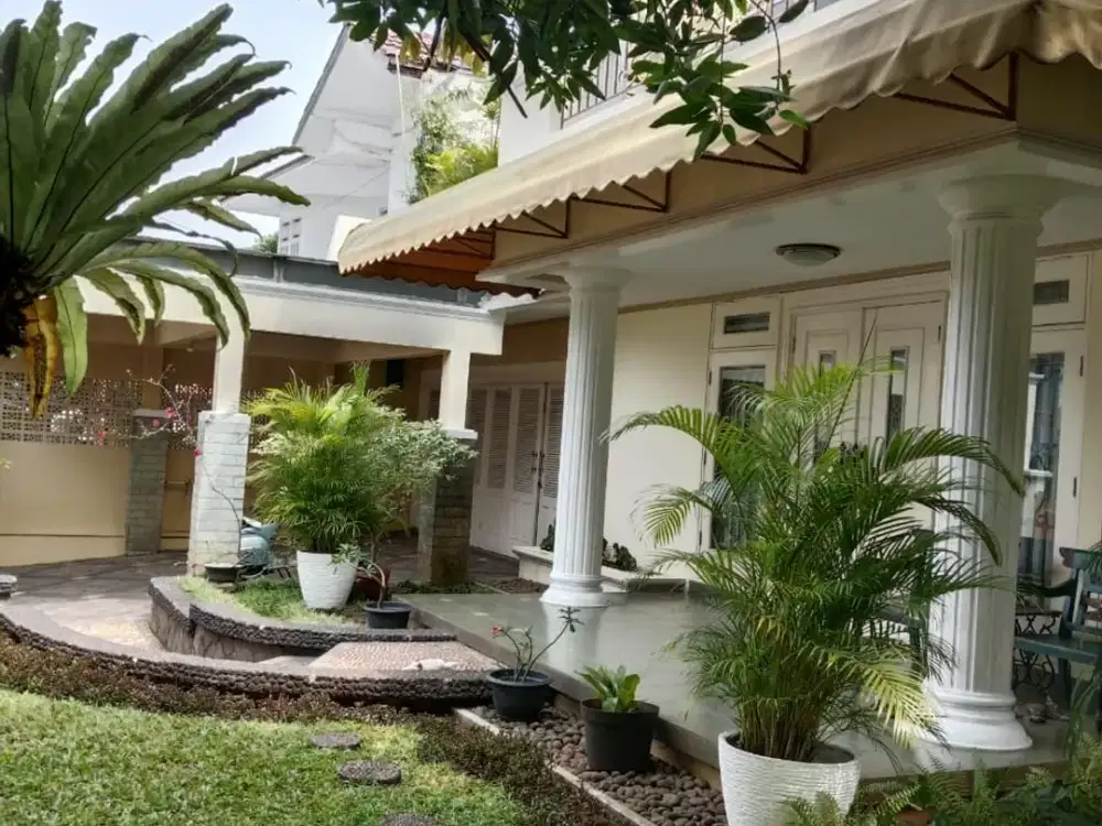 Rumah Nyaman dan Luas di Pengadegan Pancoran Jak-Sel