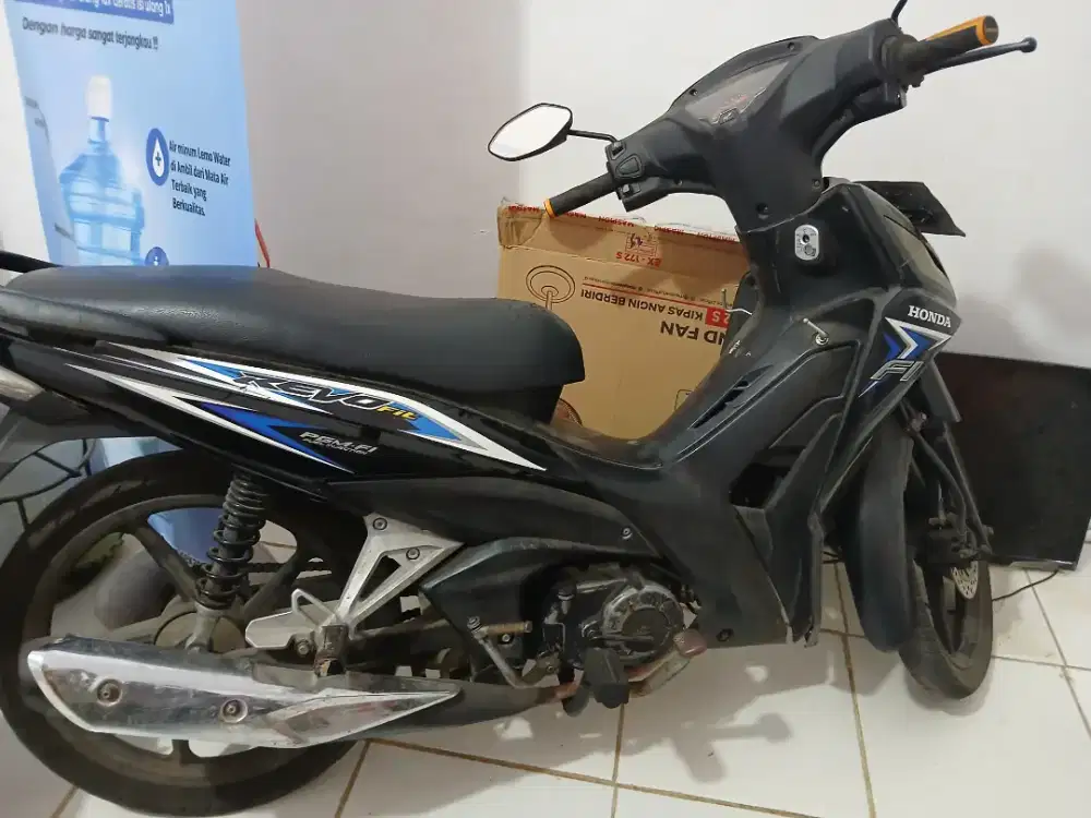 Motor Honda Revo