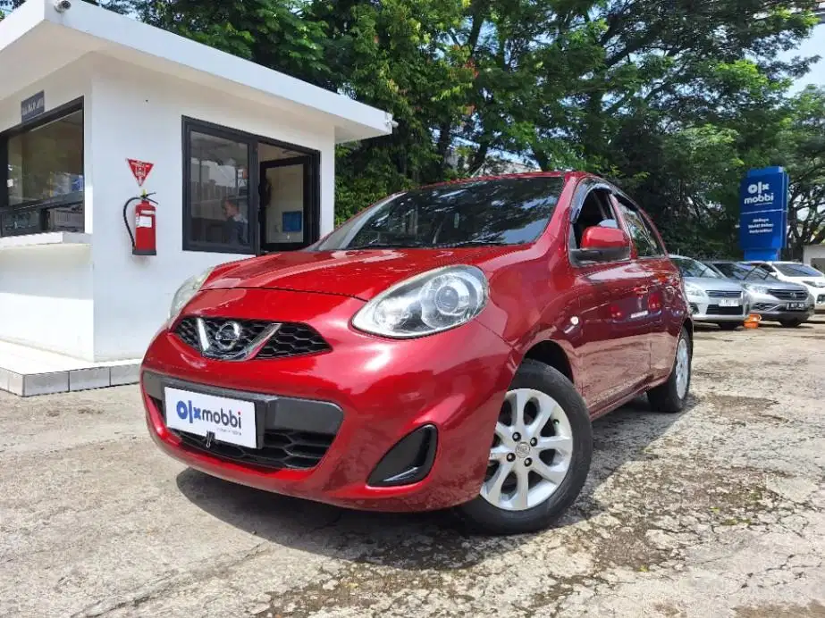 LOW DP Nissan March 1.5 XS Bensin-AT 2014 TIB