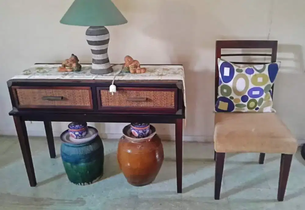 MEJA KONSUL KAYU ANYAMAN LOMBOK BONUS LAMPU MEJA