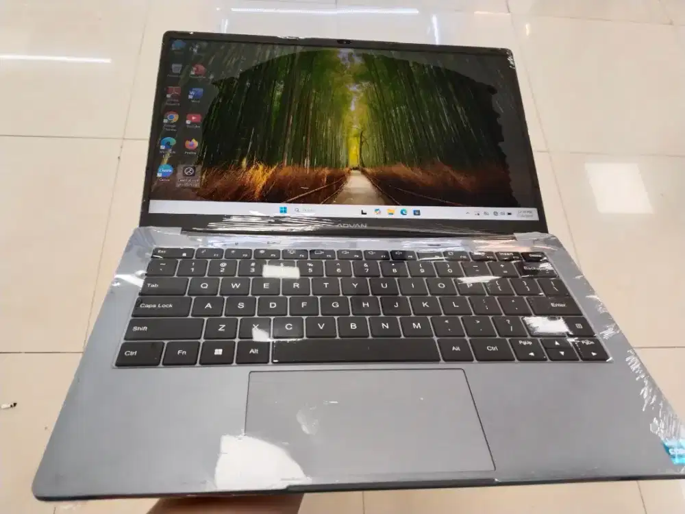 Dijual laptop ADVAN Intel i3 gen 12 ram 8GB DDR4 SSD 256GB Wind 11 FHD