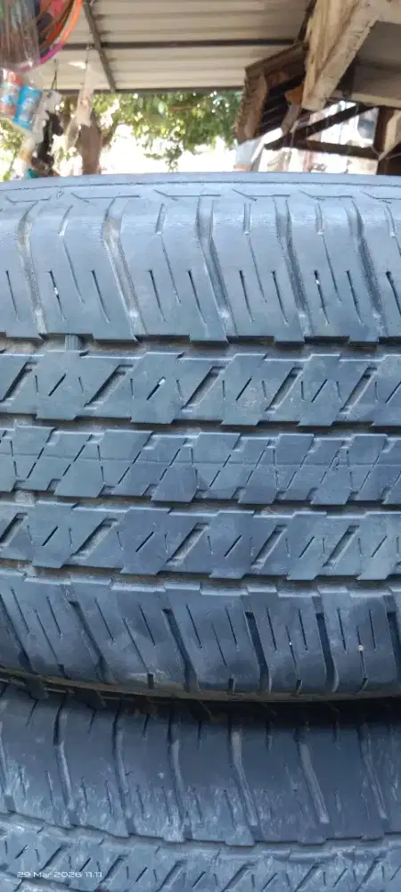 ban bekas  pemakaian Bridgestone 265/60  R18