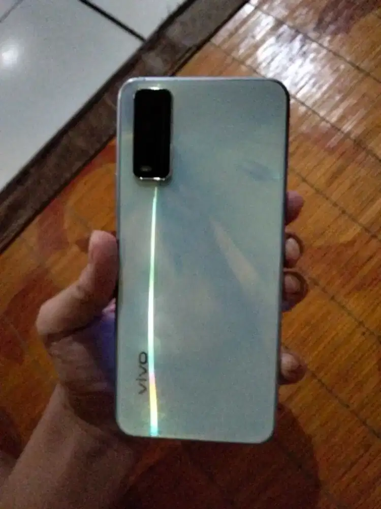 Hp Vivo y 20 warna dawn white