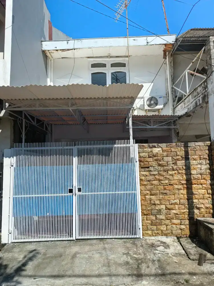 DISEWAKAN RUMAH KELAPA GADING PERMATA BIRU 2 LOKASI STRATEGIS