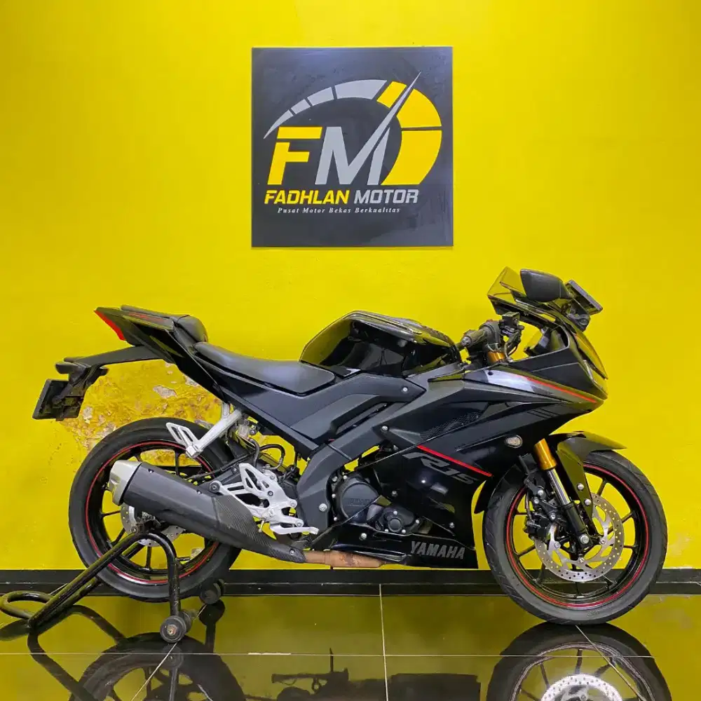 Yamaha R15 V3 2018 warna hitam plat DKI selatan