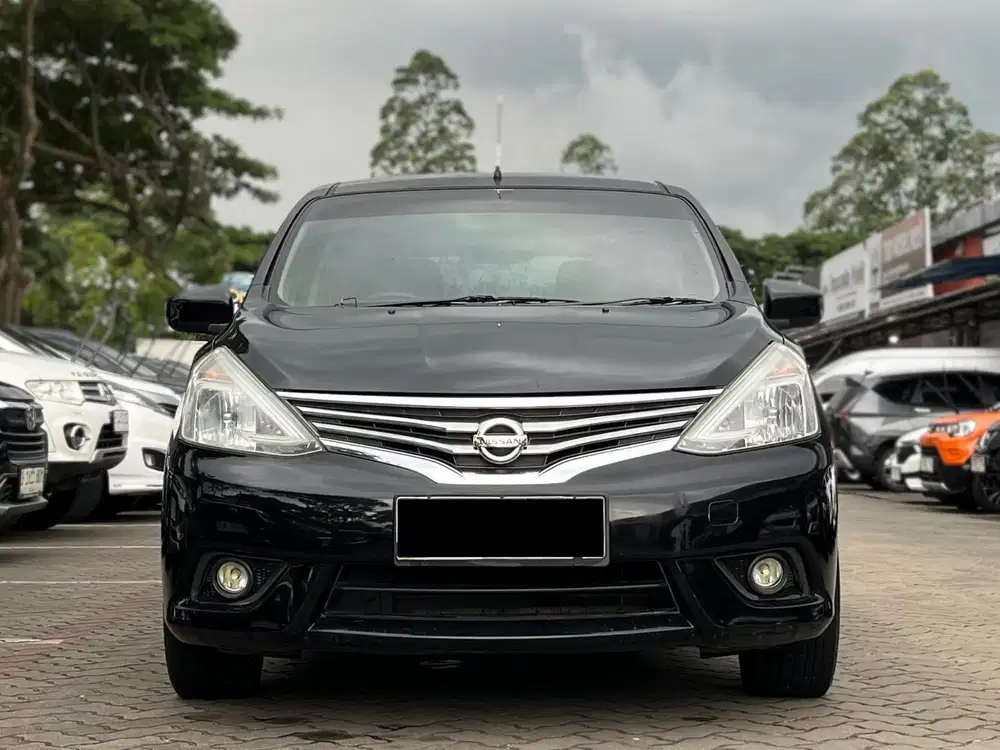 TERMURAH NISSAN GRAND LIVINA SV 1.5 AT 2016 HITAM