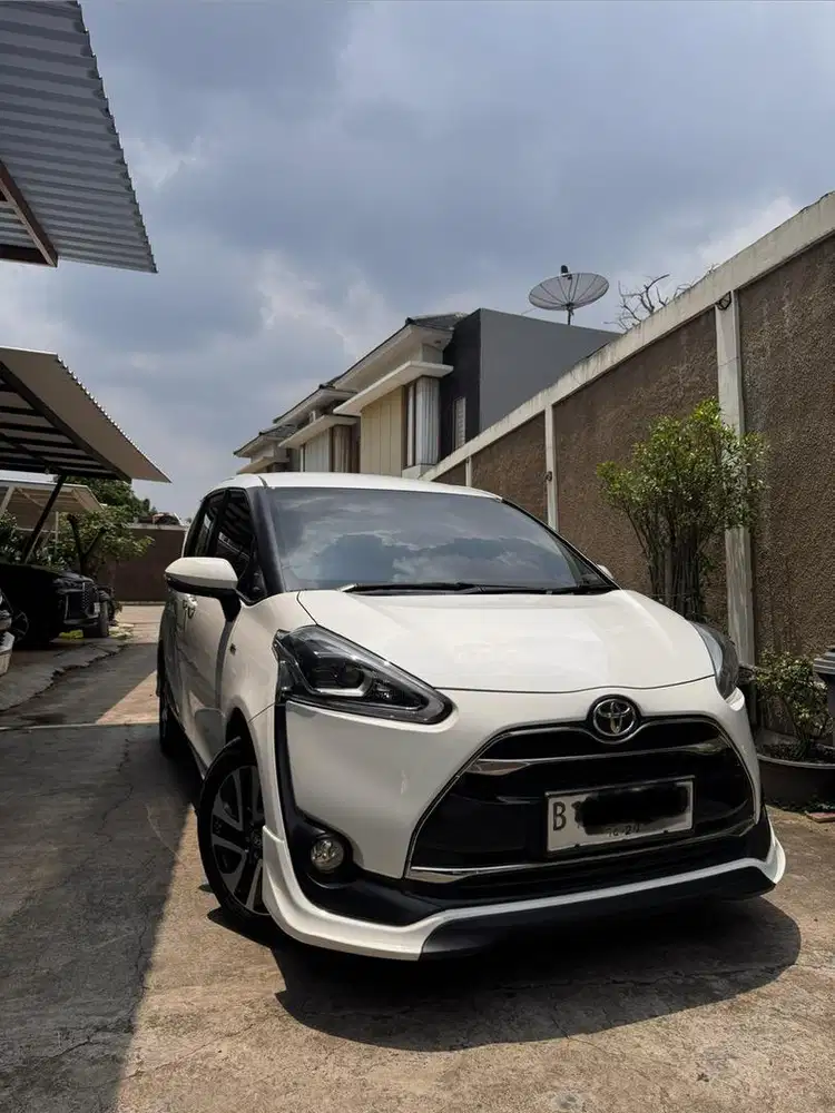 Toyota Sienta Q Tahun 2019