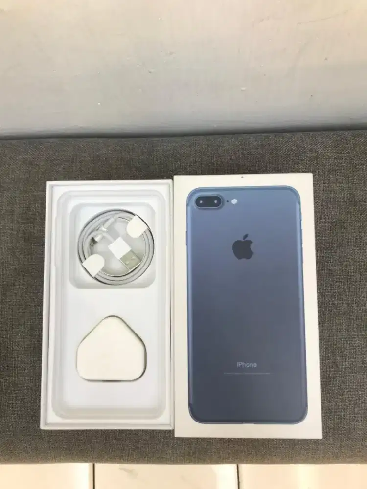 Iphone 7+ Black 128 Gb