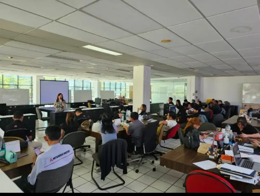 Di Butuhkan Sales Cowo Dan Sales Cewe Mobil Baru