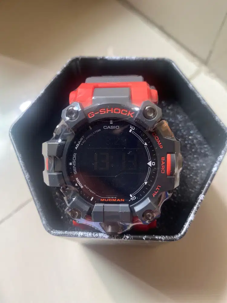 Masih segel asli Gschock