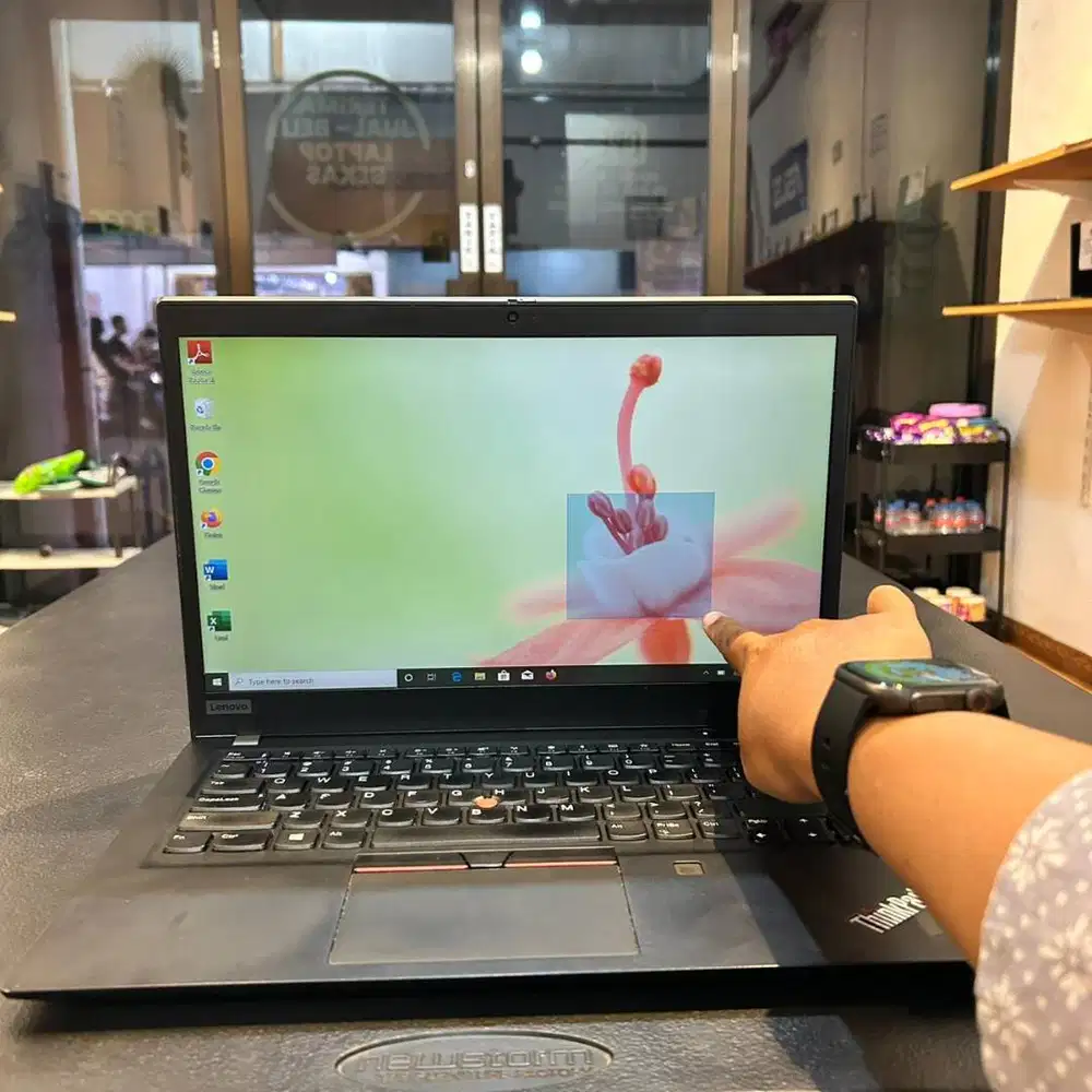 THINKPAD T490S // CORE i7 // TOUCHSCREEN // RAM 32 // SSD 512GB