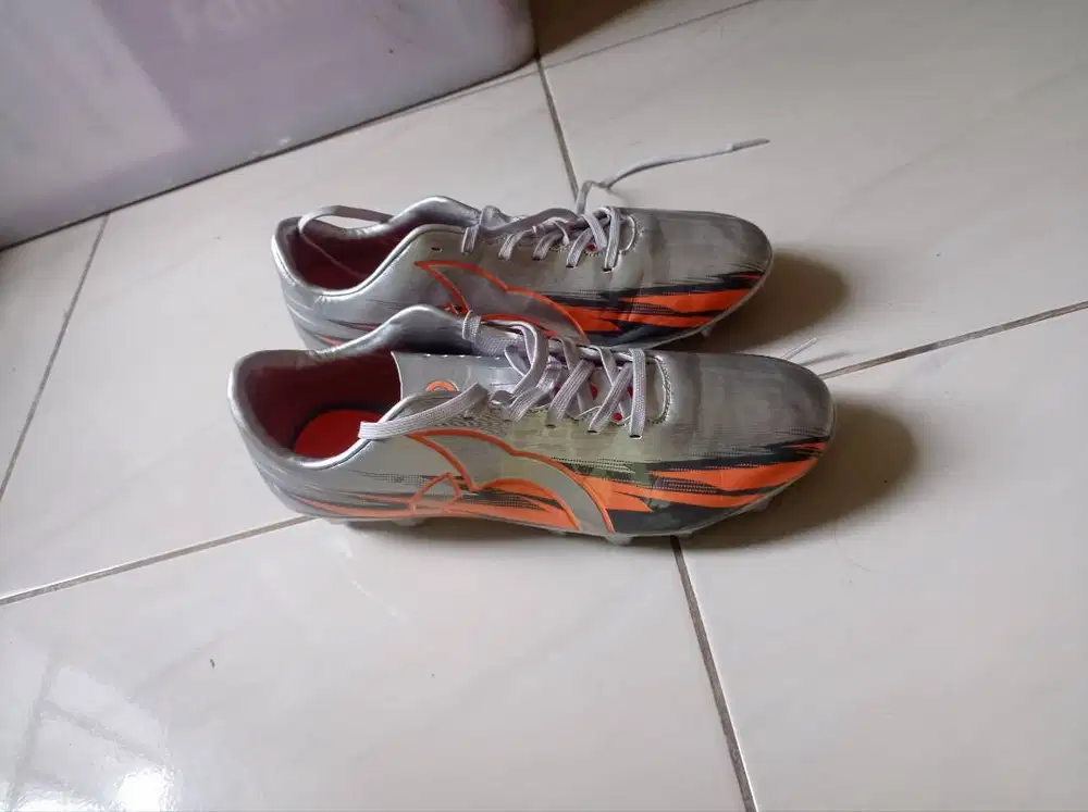 Di Jual Sepatu Mini Soccer Ortuseight