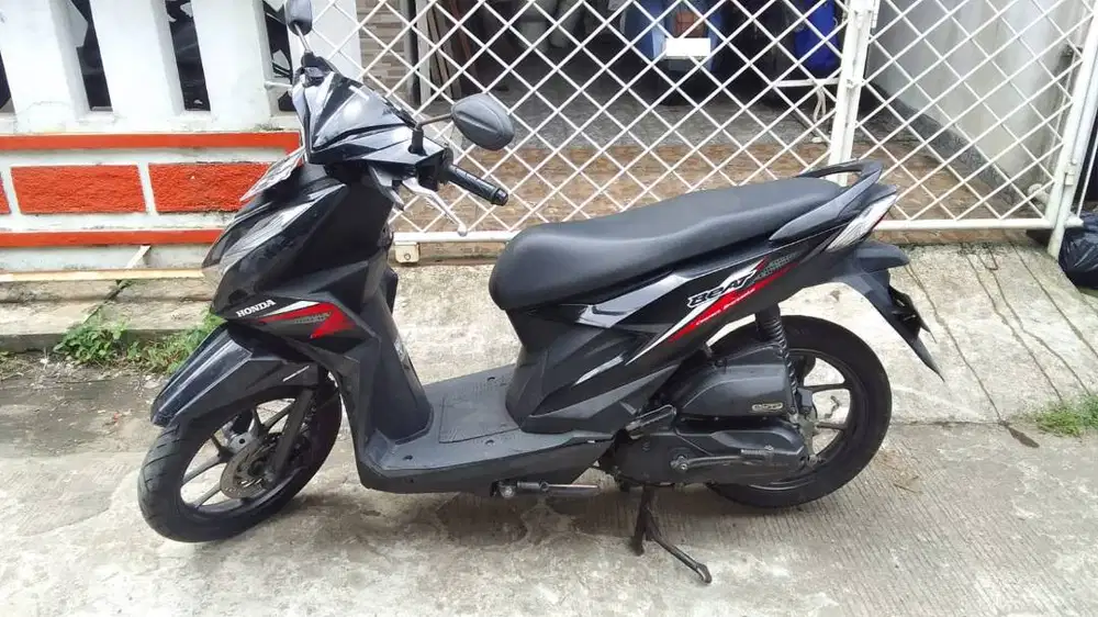 Honda Beat Hitam 2021