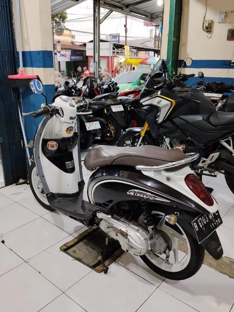 #JUAL CEPAT HONDA SCOOPY KARBU 2011