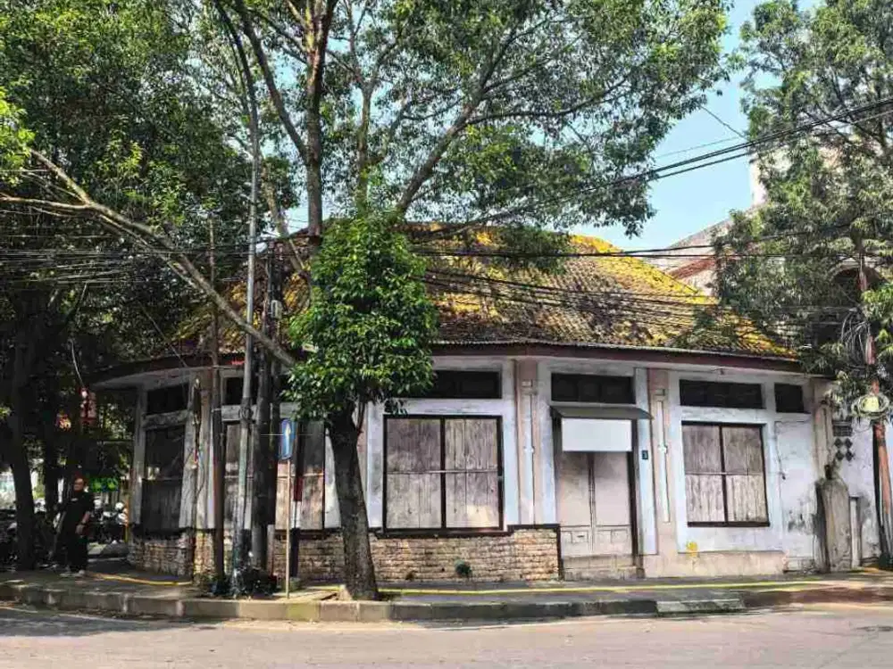 Dijual Rumah Klasik Hook Di Tengah Kota, Kauman Klojen Kota Malang