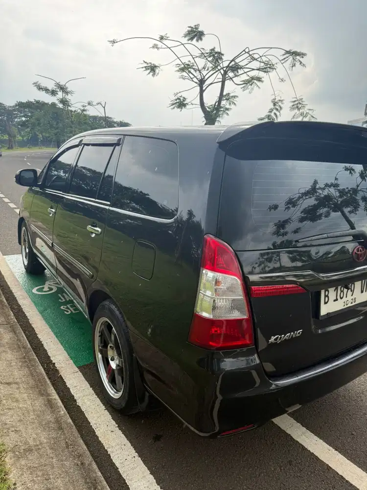 Toyota Kijang Innova 2005 Bensin