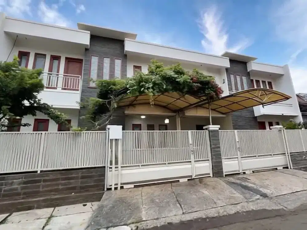 Jual Sangat Murah bisa dijadikan 2 Rumah di Bintaro Sektor 2