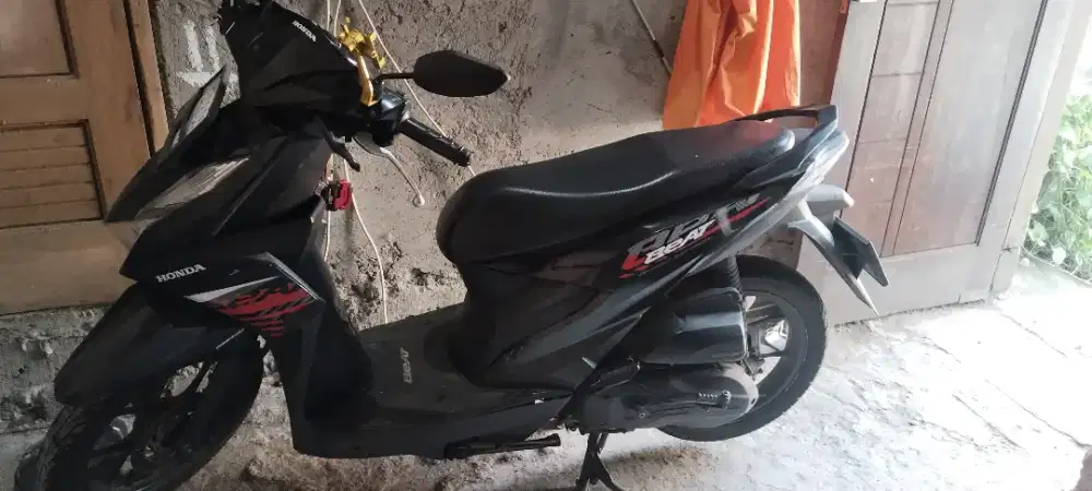 Dijual honda beat 2022 plat L kondisi sangat bagus