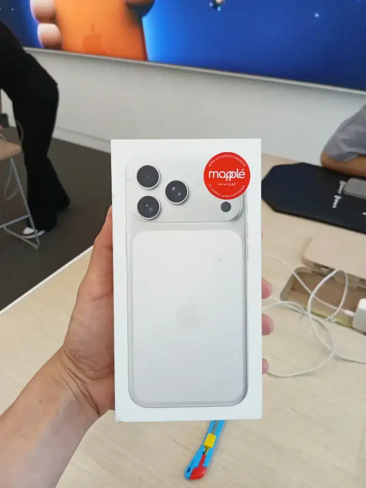 Promo iPhone 17 Pro kredit DP 0 syarat cukup KTP