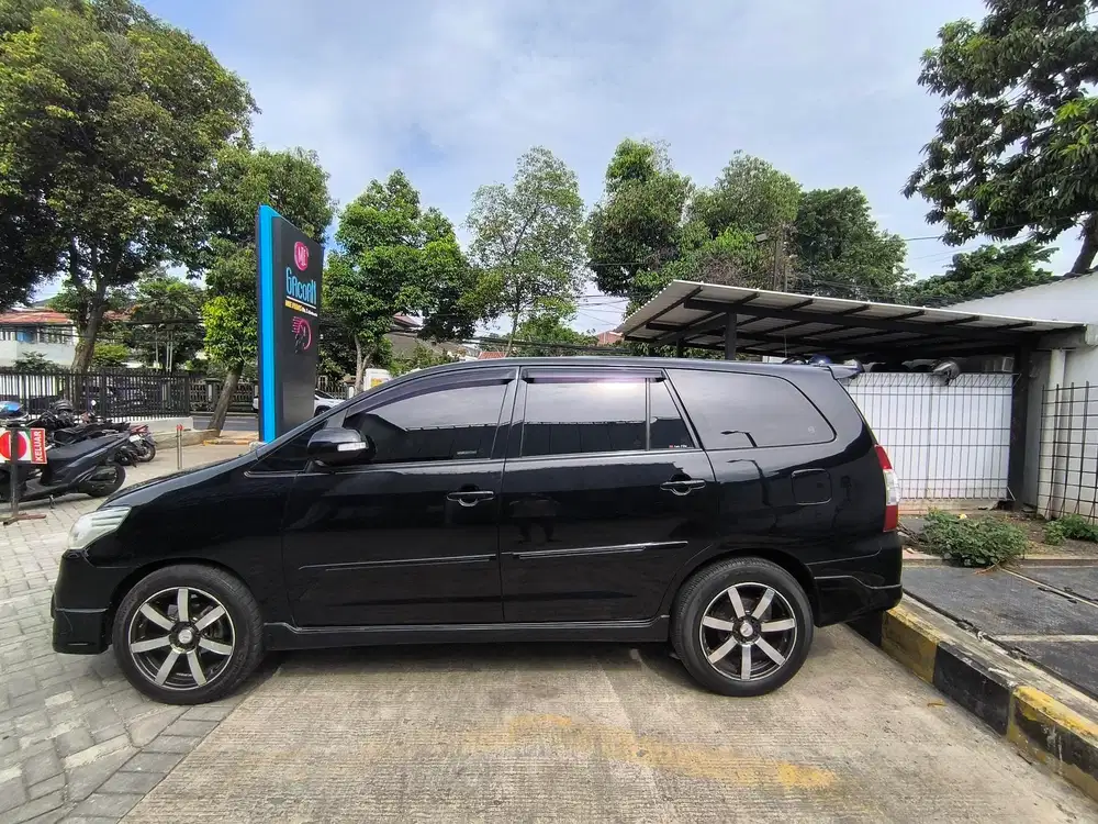 Toyota Kijang Innova 2015 Diesel
