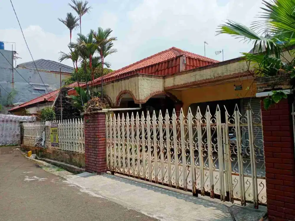 DIJUAL RUMAH Dalam Komplek di Rawamangun Jakarta Timur