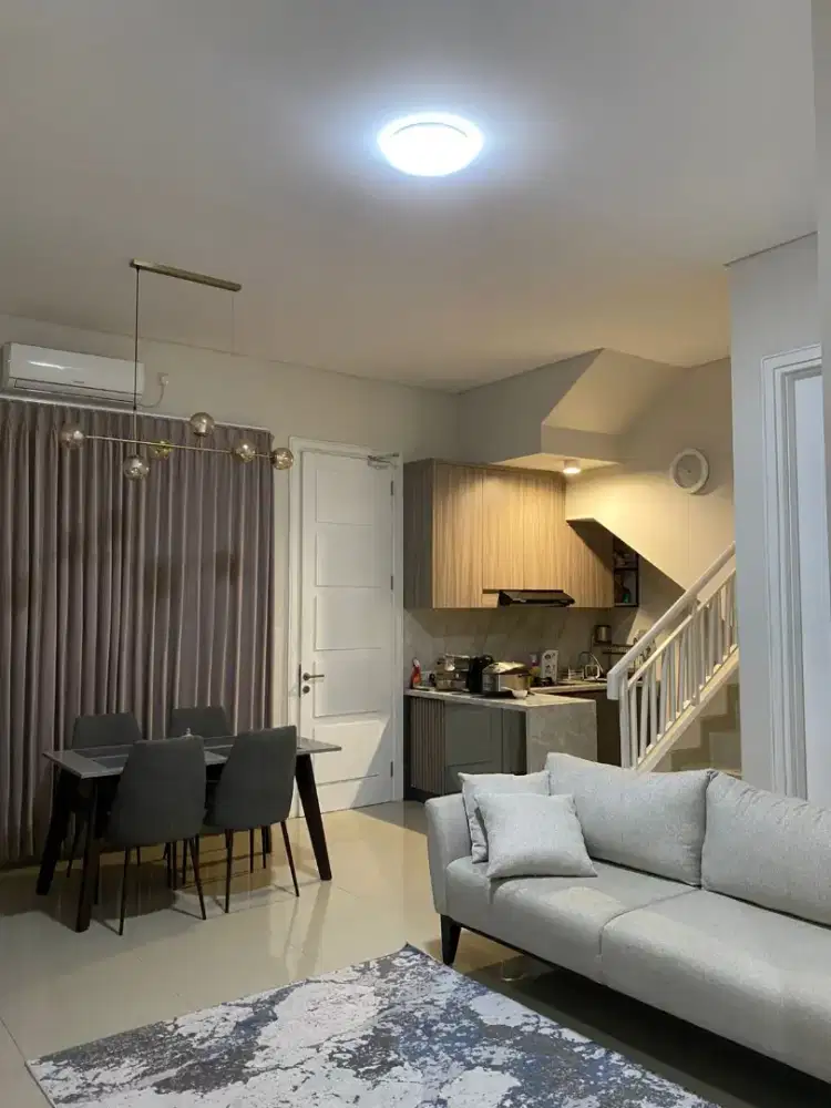 D I J U A L Rumah Puri Galaxy